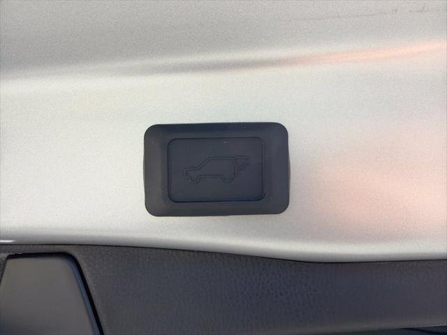 Certified Used 2025 SILVER SKY METALLIC Toyota  image 23