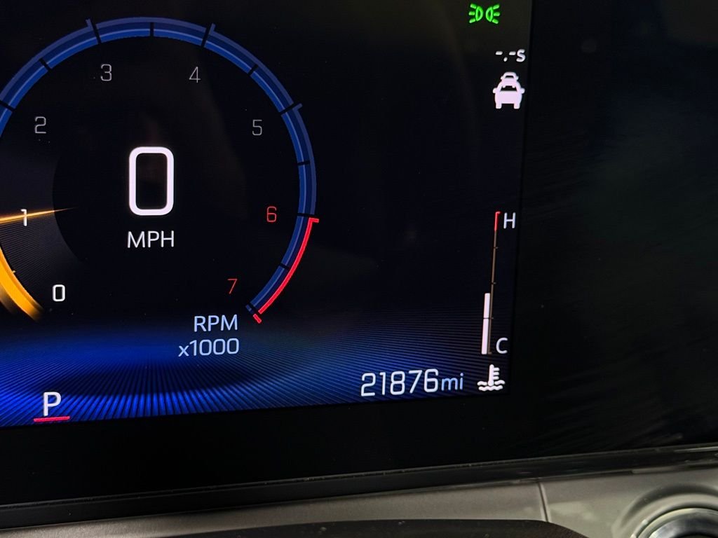 2025 Chevrolet Trax LT - Photo 18