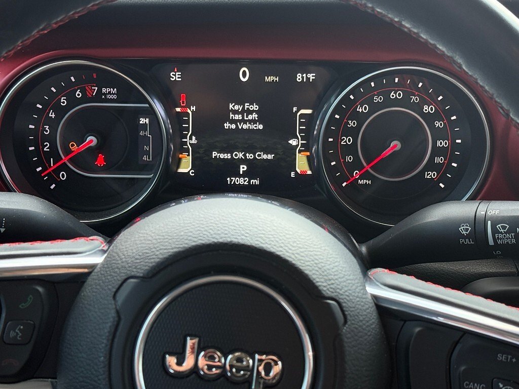 Used 2022 Hydro Blue Pearl Coat Jeep Rubicon image 16