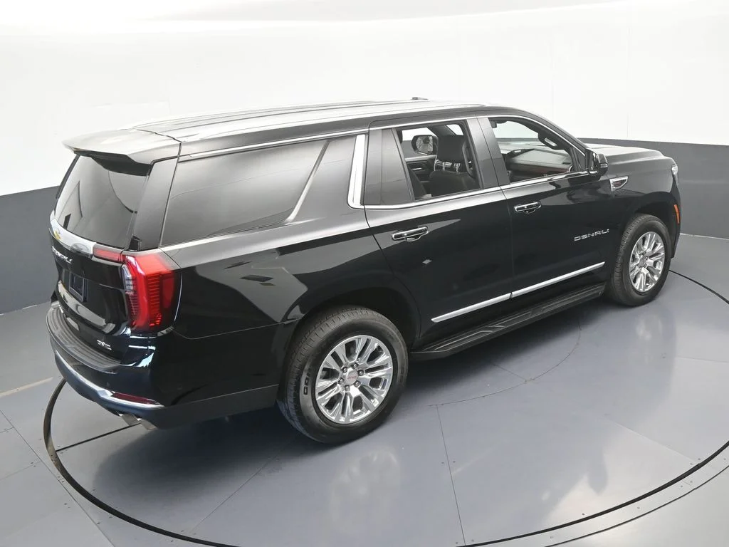 2025 GMC Yukon Denali - Photo 58