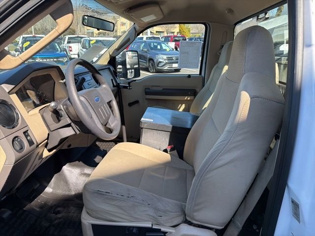 Used 2008 White Ford  image 15