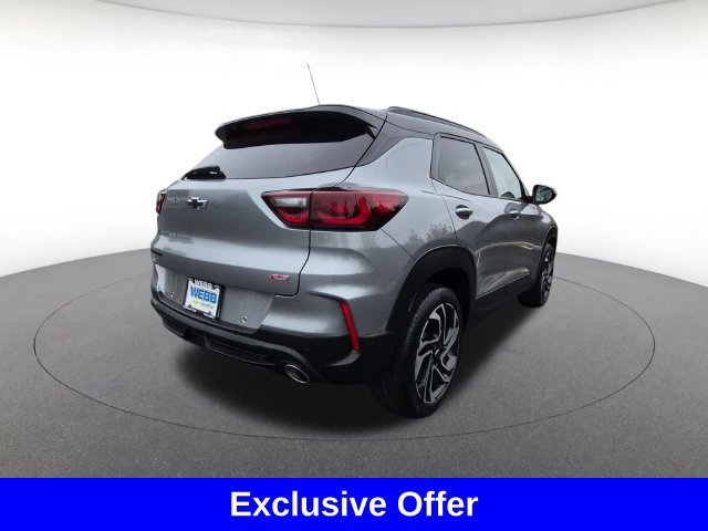 Used 2025 Sterling Gray Metallic Chevrolet RS image 9