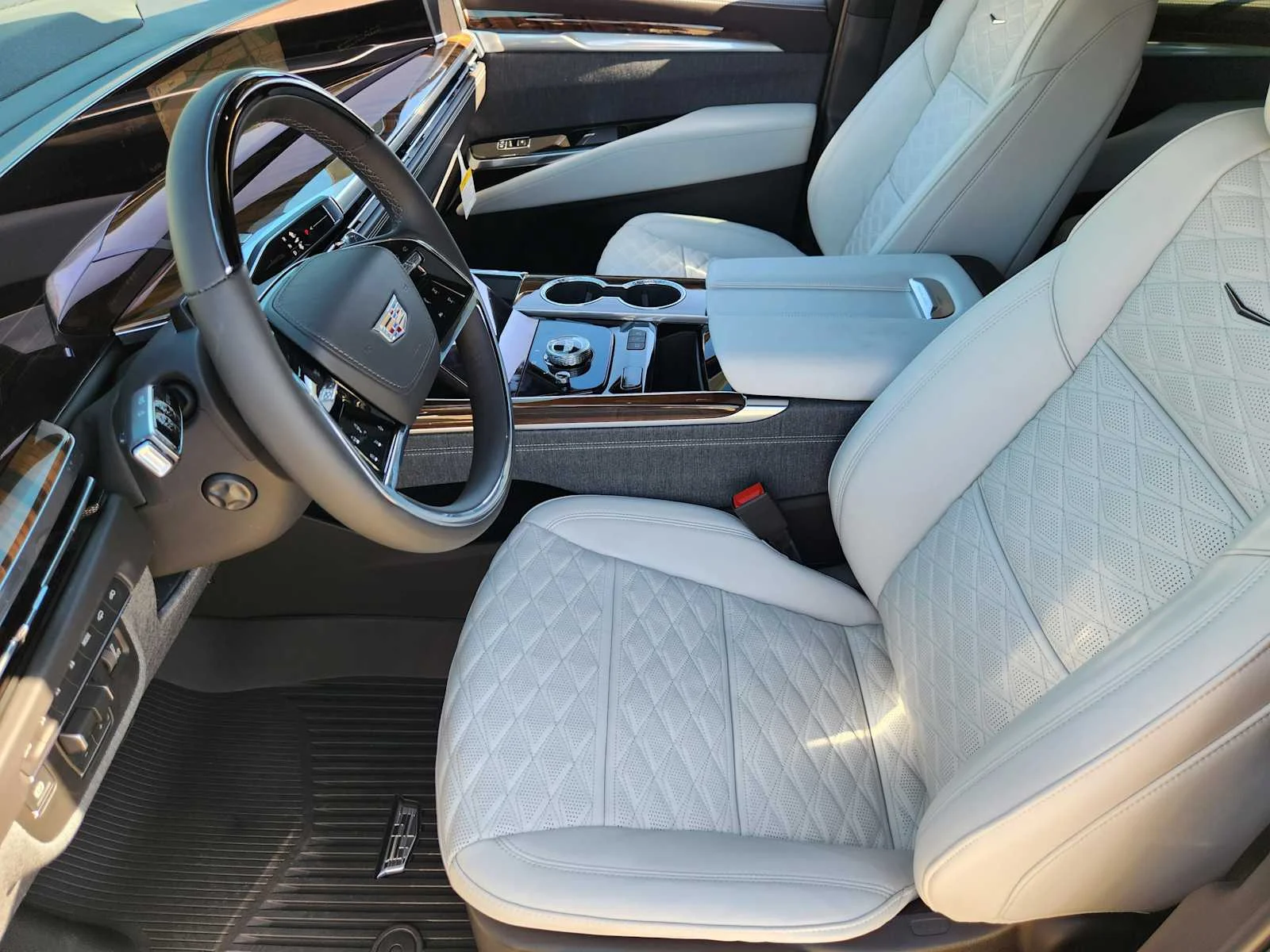 New 2026 Vibrant White Tricoat Cadillac Platinum Sport image 8