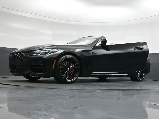 Used 2022 Black BMW M440i image 34