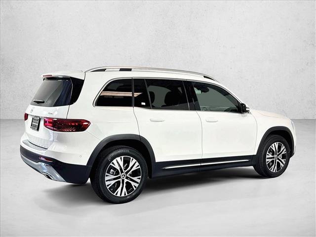 New 2026 Polar White Mercedes-Benz GLB 250 image 34