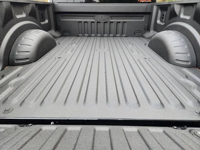 New 2026 Agate Black Metallic Ford F-250® Lariat® image 46