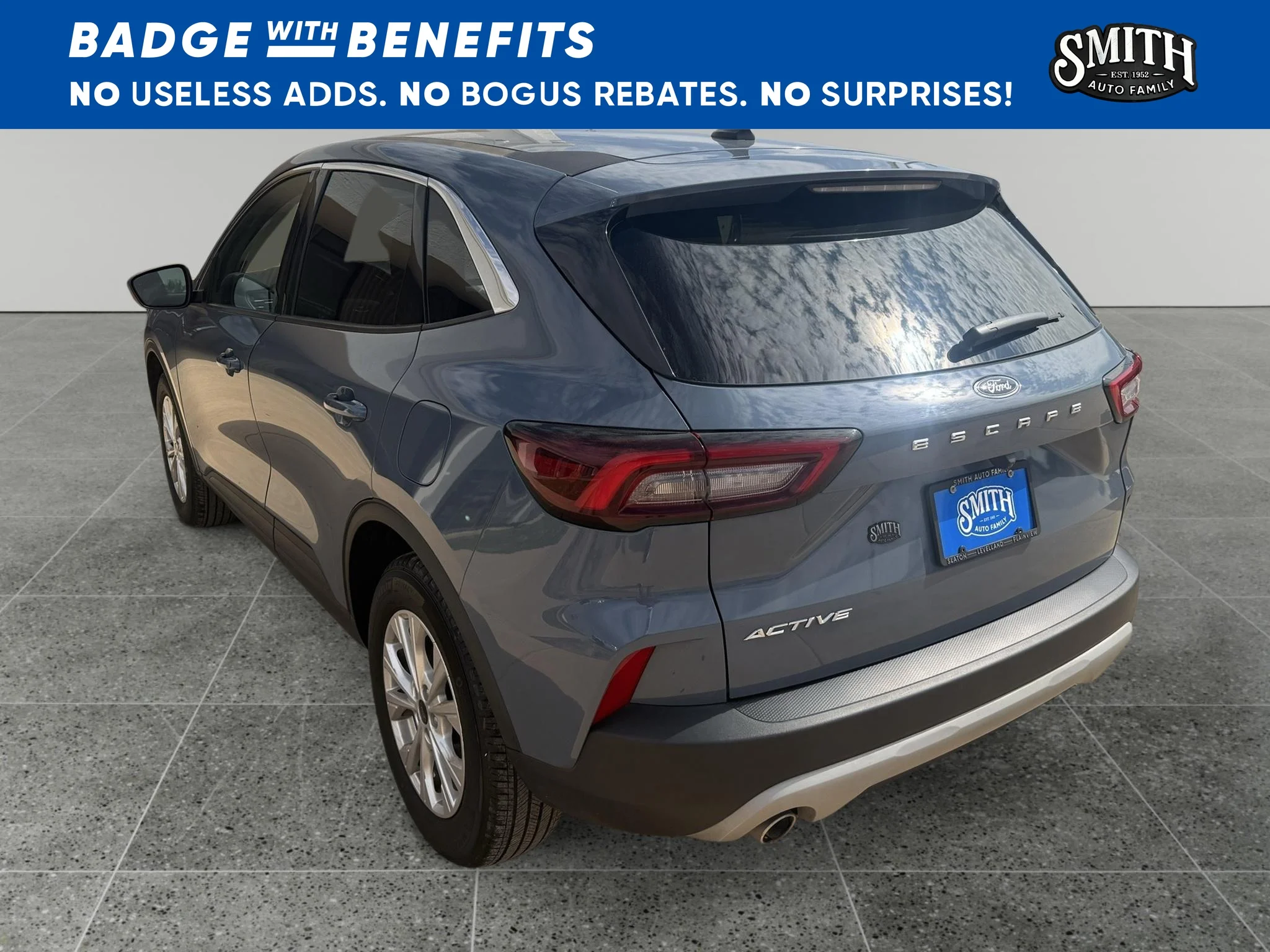 Used 2024 Vapor Blue Metallic Ford Active image 6