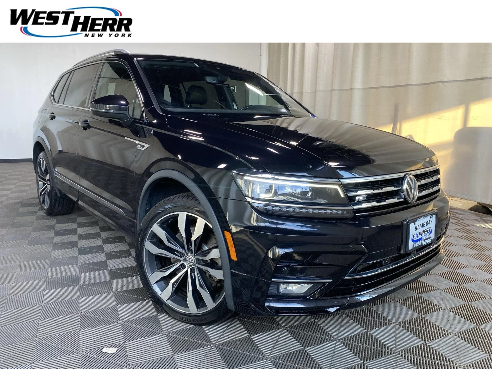 Used 2020 Deep Black Pearl Volkswagen SEL Premium R-Line image 1