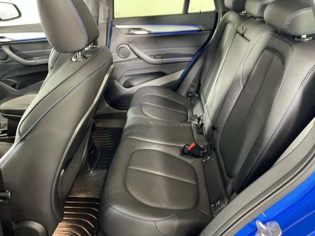 Used 2022 Blue BMW xDrive28i image 8