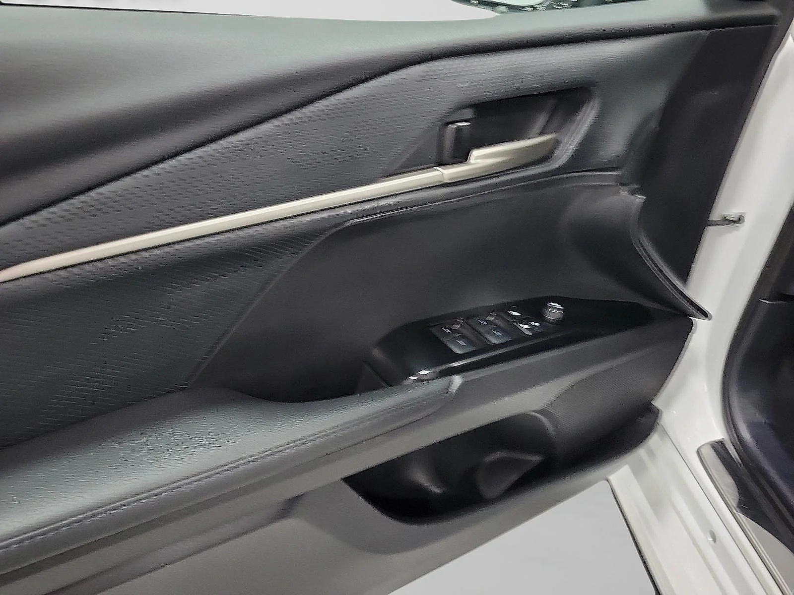 Certified Used 2025 WIND CHILL Toyota XSE image 11