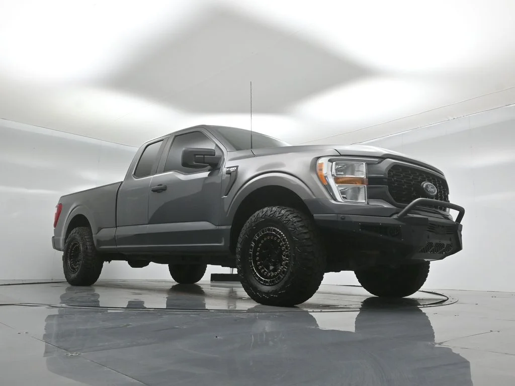 Used 2021 Gray Ford XL image 40