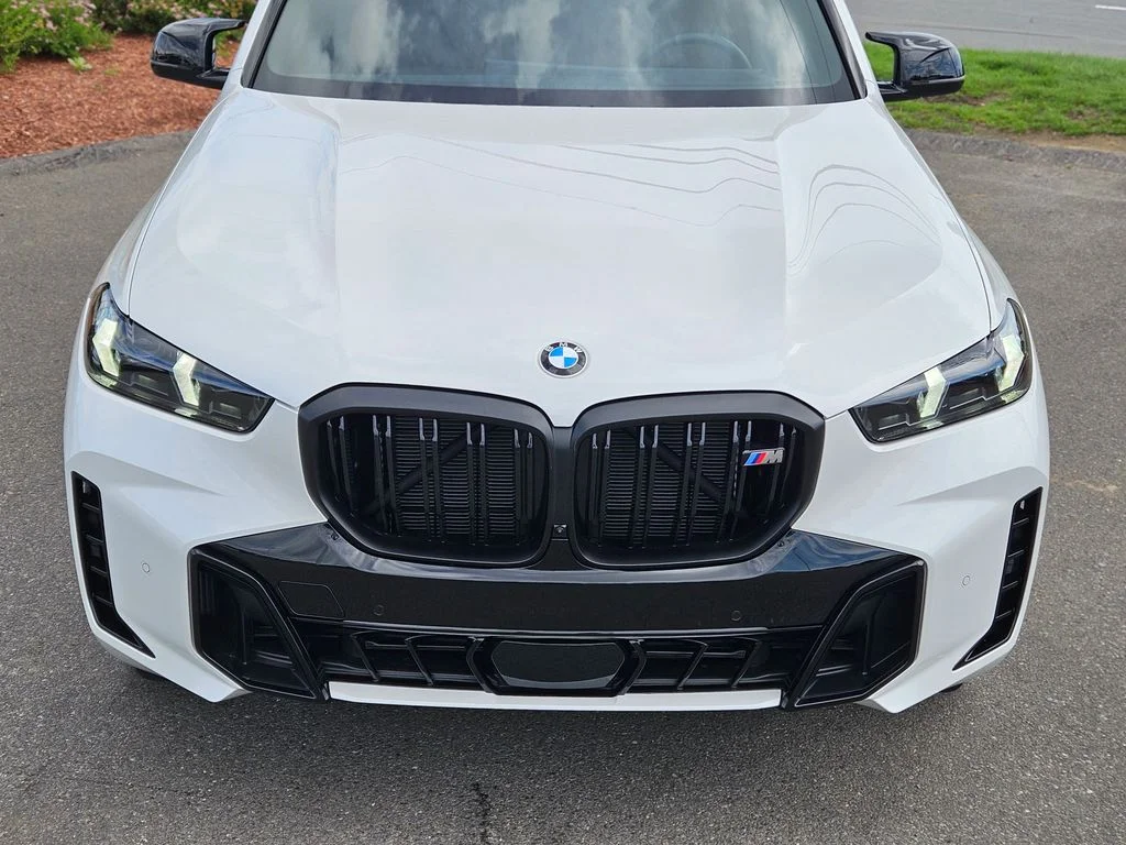 Used 2026 Mineral White Metallic BMW M60i image 8