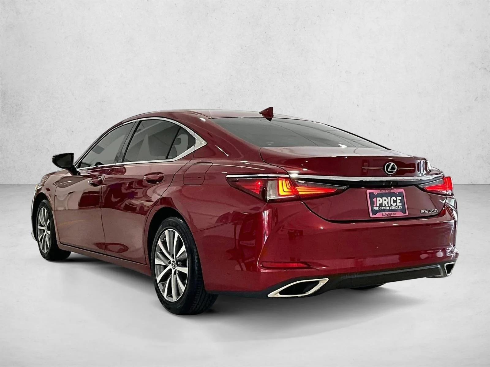 Used 2020 Matador Red Mica Lexus ES 350 image 13