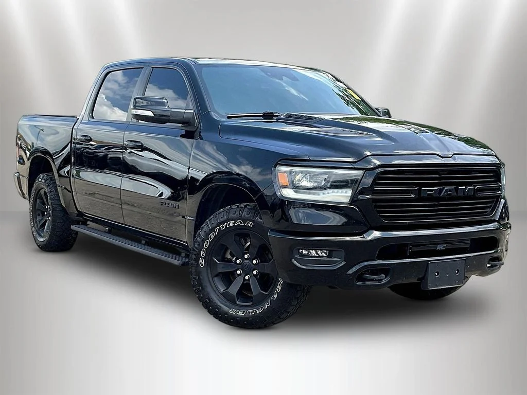 Used 2021 Diamond Black Crystal Pearlcoat Ram  image 3
