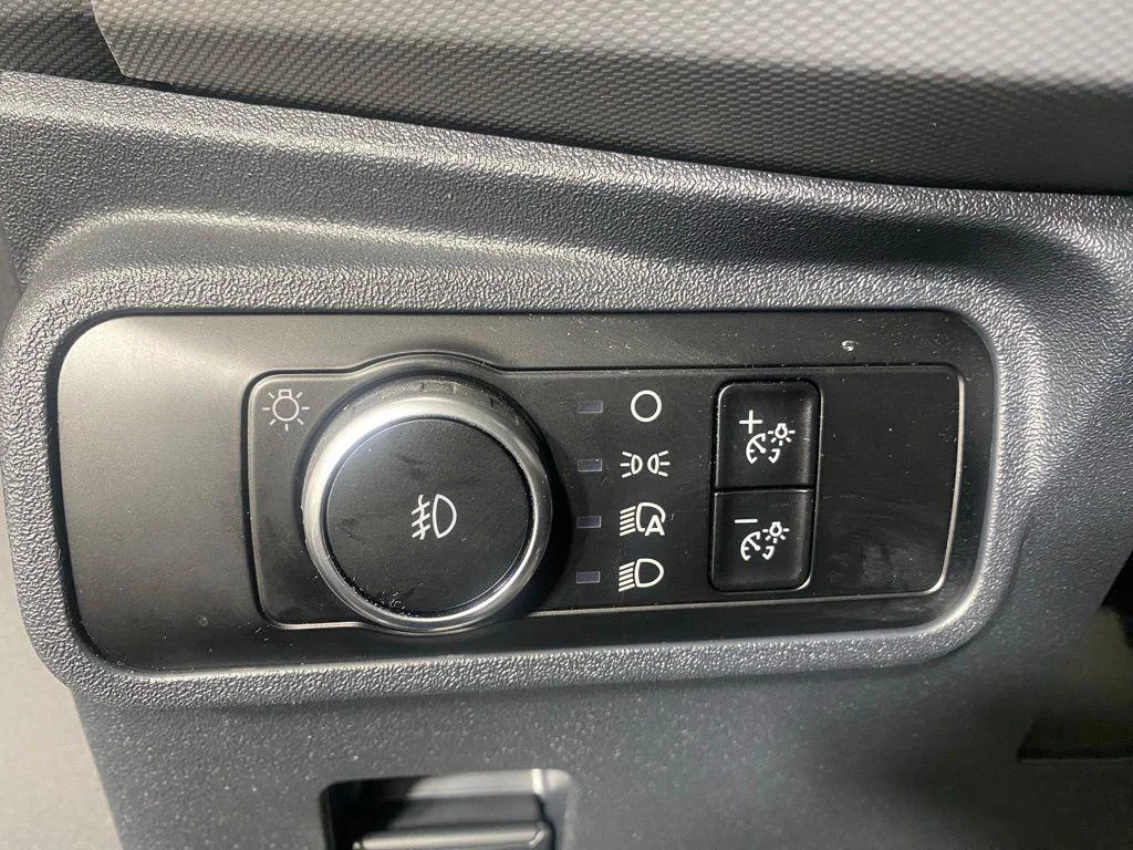Used 2024 Gray Metallic Ford Black Diamond image 15