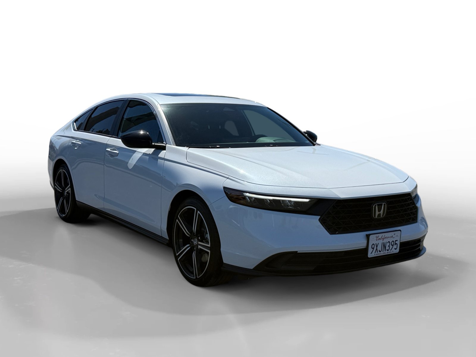 Certified Used 2025 White Pearl Honda Sport image 7
