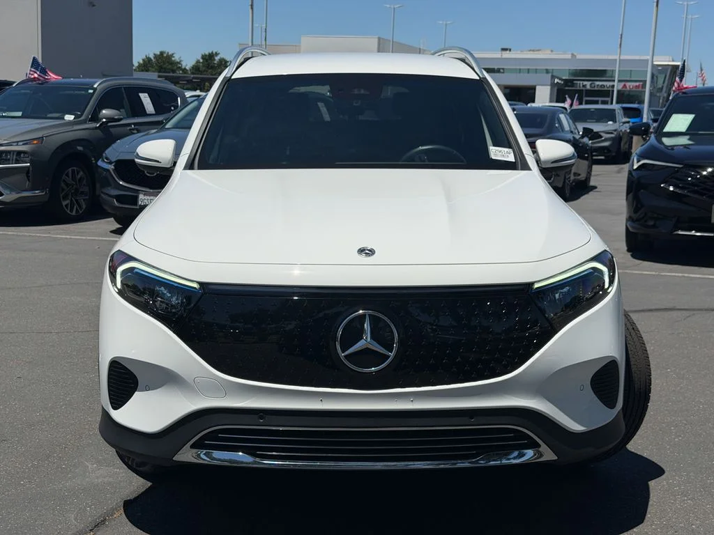 Used 2024 Polar White Mercedes-Benz 250+ image 3