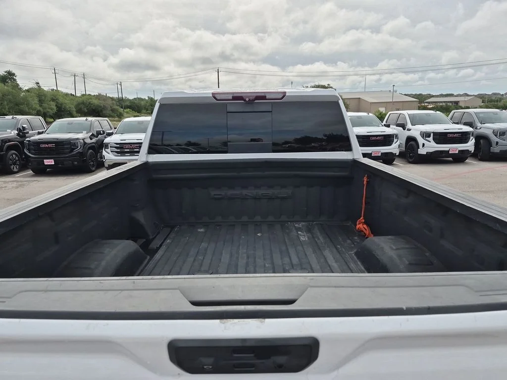 Used 2020 White GMC Denali image 40