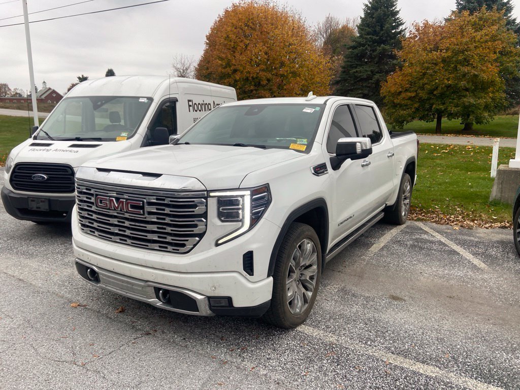 Used 2023 Summit White GMC Denali image 3