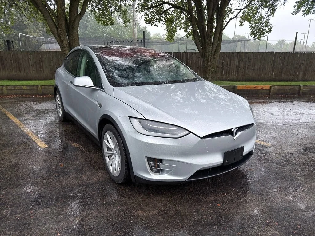 Used 2016 Tesla Model X 75D with VIN 5YJXCBE20GF013208 for sale in Wellington, OH