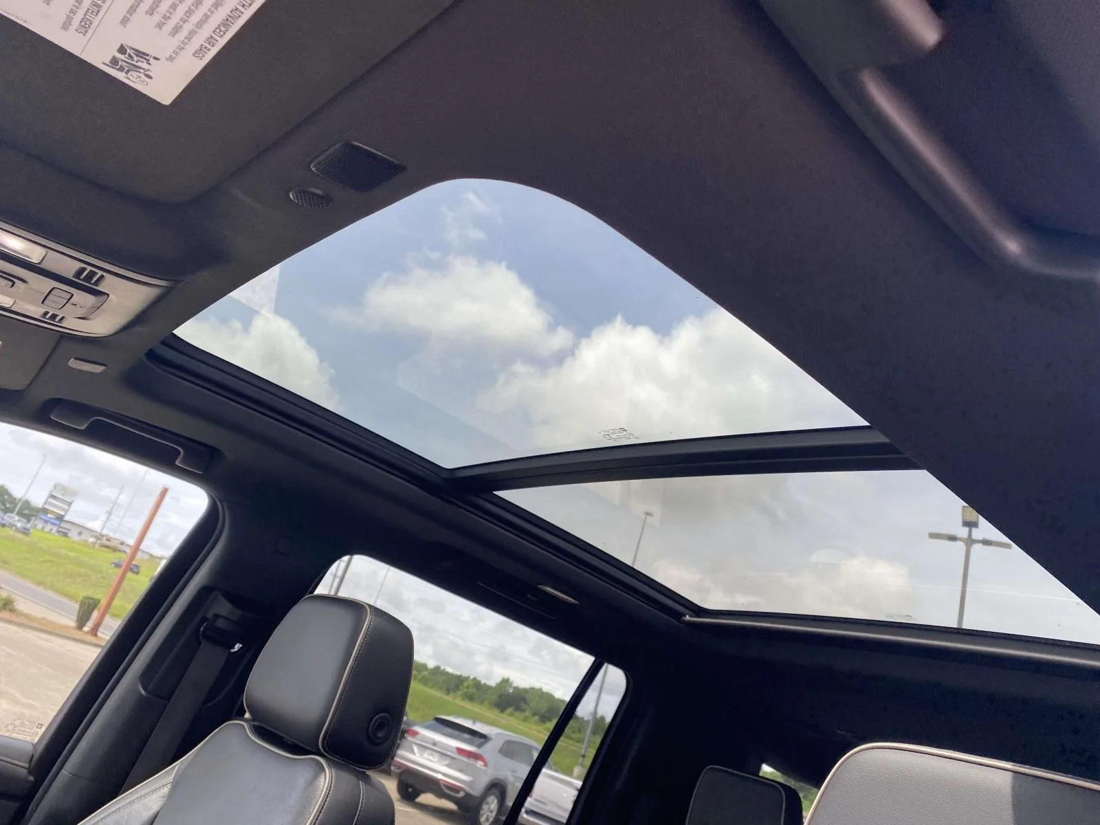 Used 2021 Beige Chevrolet Premier image 18
