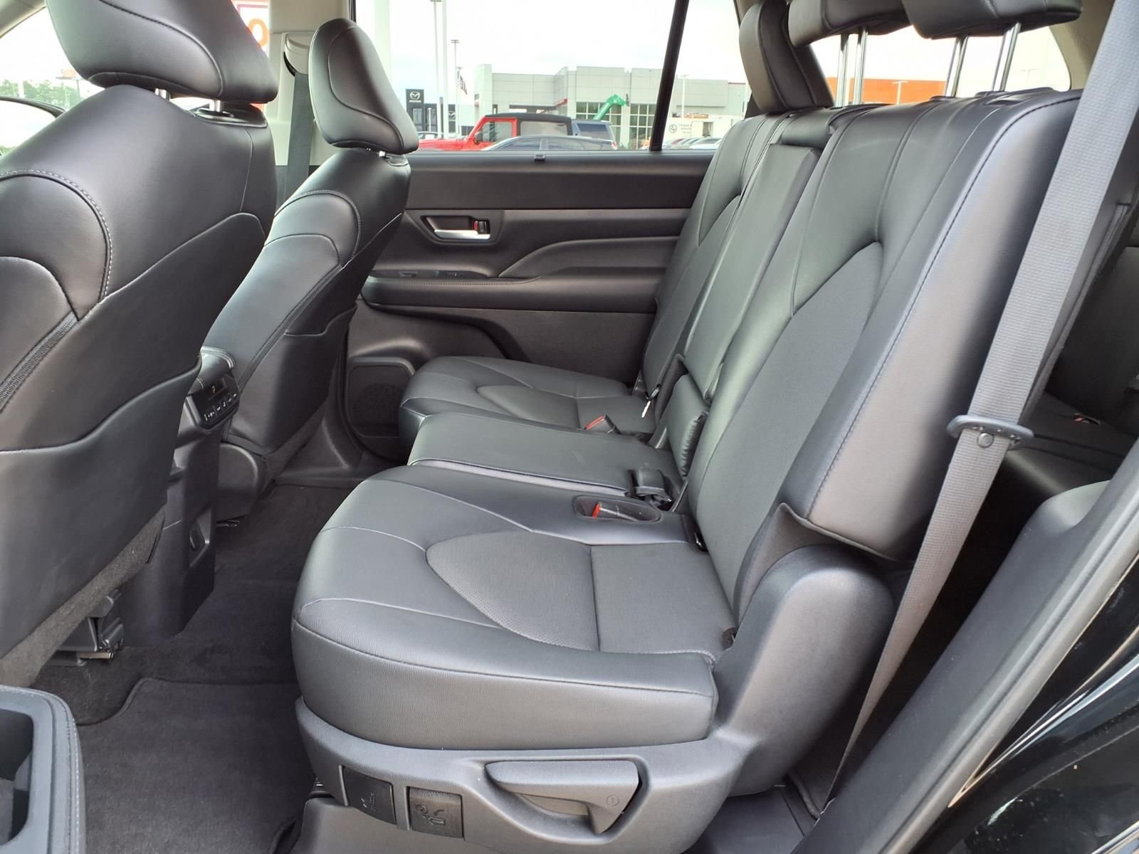 2024 Toyota Grand Highlander XLE - Photo 17