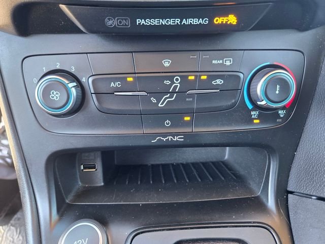 Used 2016 White Ford SE image 14