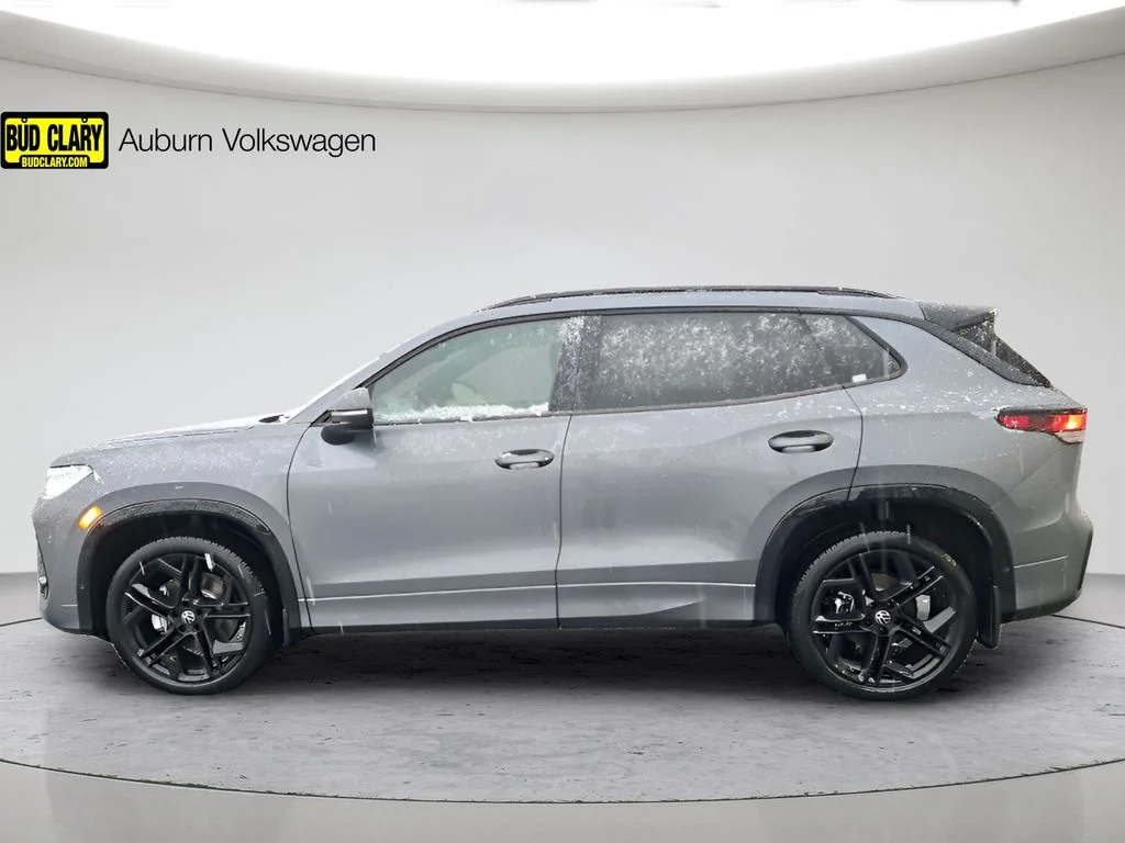 New 2026  Volkswagen 2.0T SE R-Line Black image 4