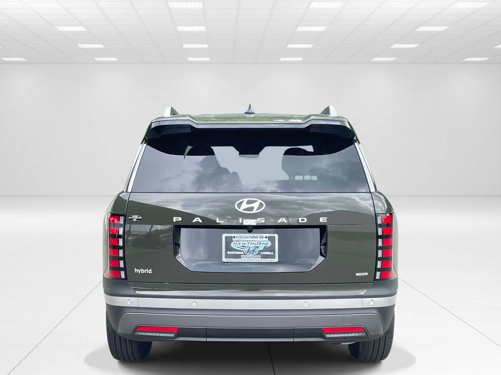 New 2026 Silver Hyundai SEL Premium image 5