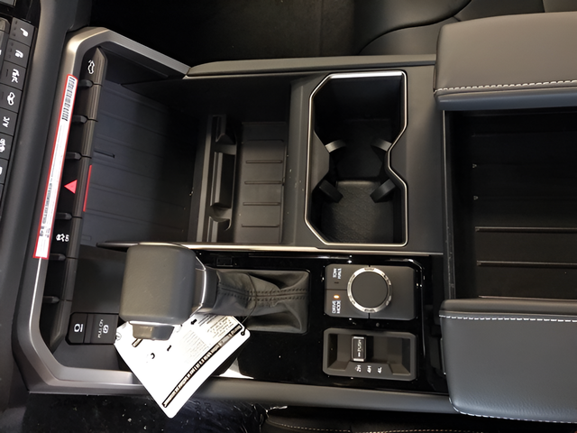 2026 Toyota Tundra Limited - Photo 18