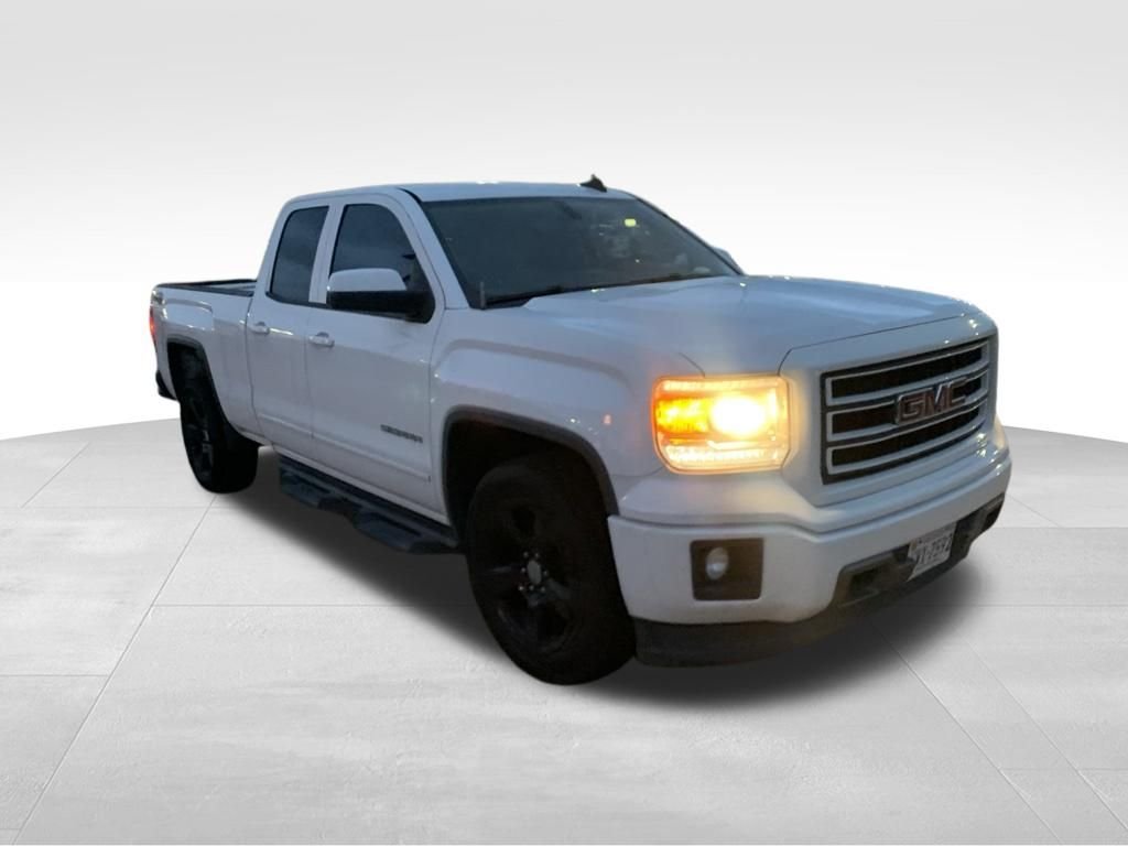 Used 2015 White GMC Base image 9