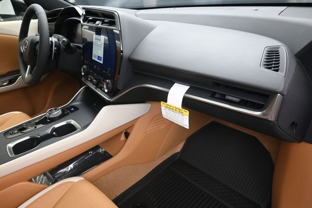 New 2026 Oxygen White Lexus  350e PREMIUM image 24