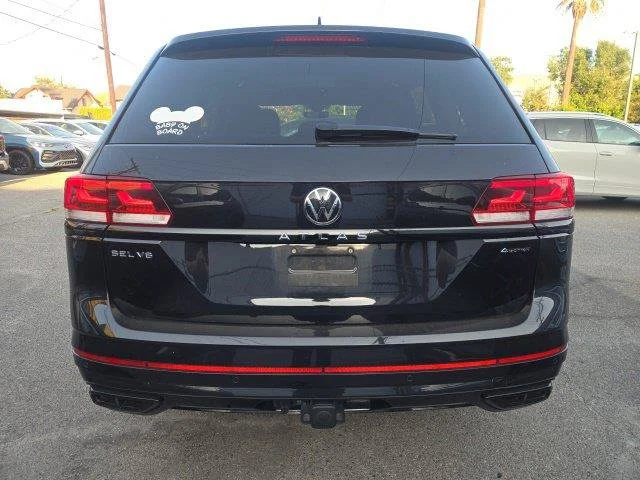 Used 2023 Black Volkswagen 3.6L V6 SEL R-Line image 5