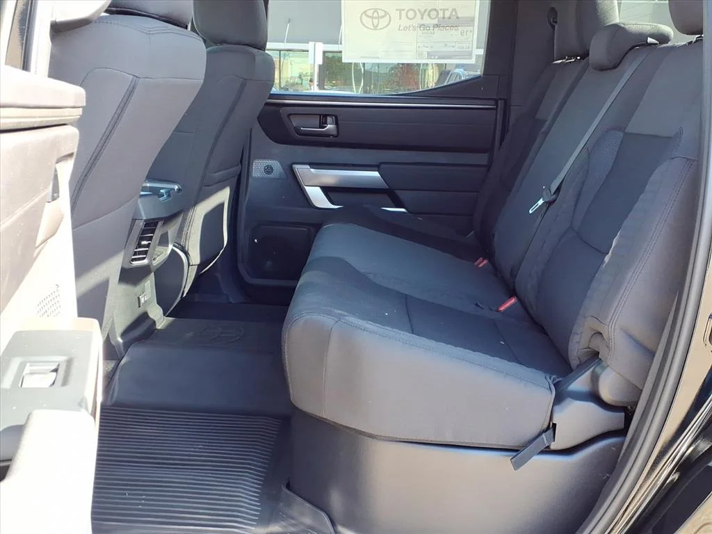 2026 Toyota Tundra SR5 - Photo 9