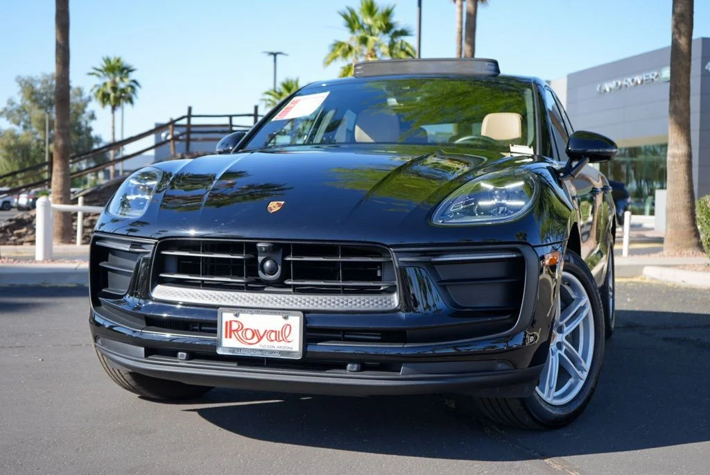 2025 Porsche Macan