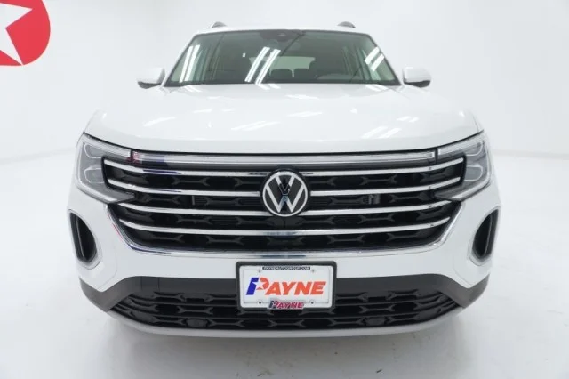 New 2026 Opal White Pearl Volkswagen 2.0T SE w/Technology image 2