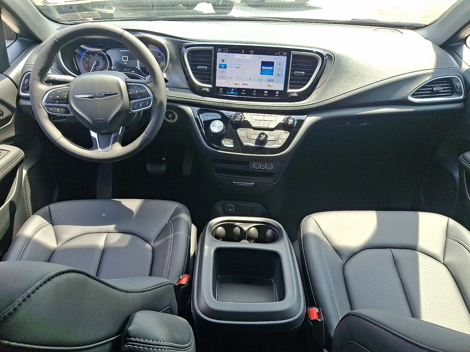 2025 Chrysler Pacifica Select - Photo 11