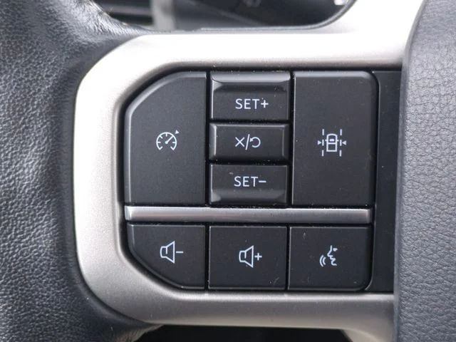 Used 2022 Black Ford XLT image 16