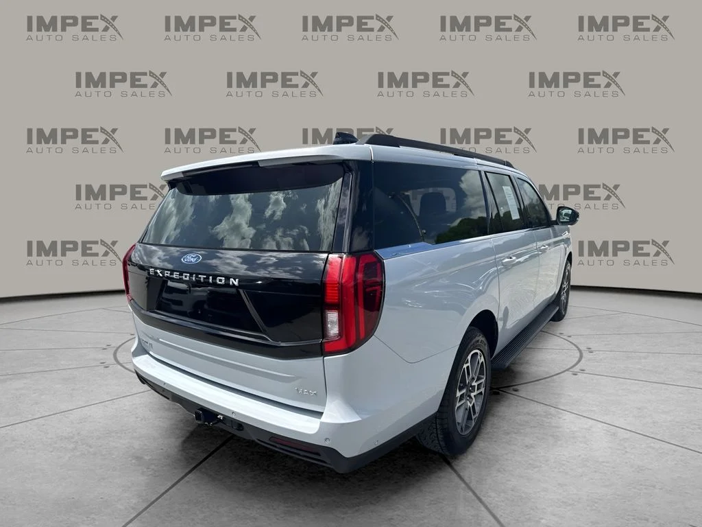 Used 2025 Silver Ford Active image 5