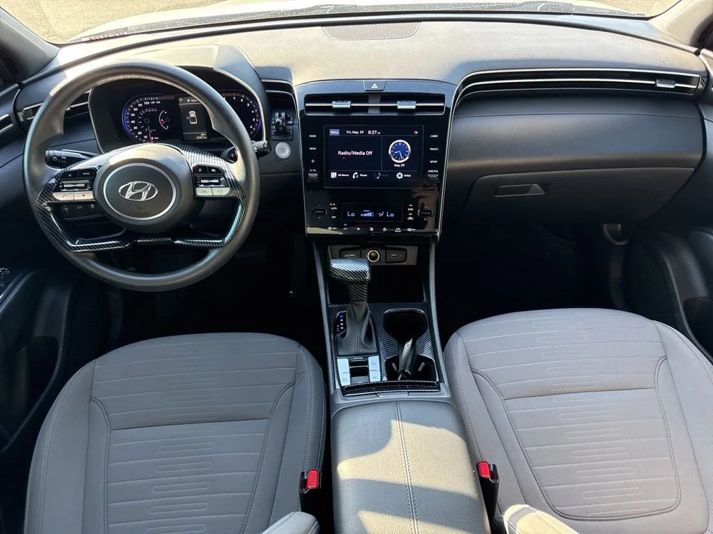 Used 2024  Hyundai SEL image 12