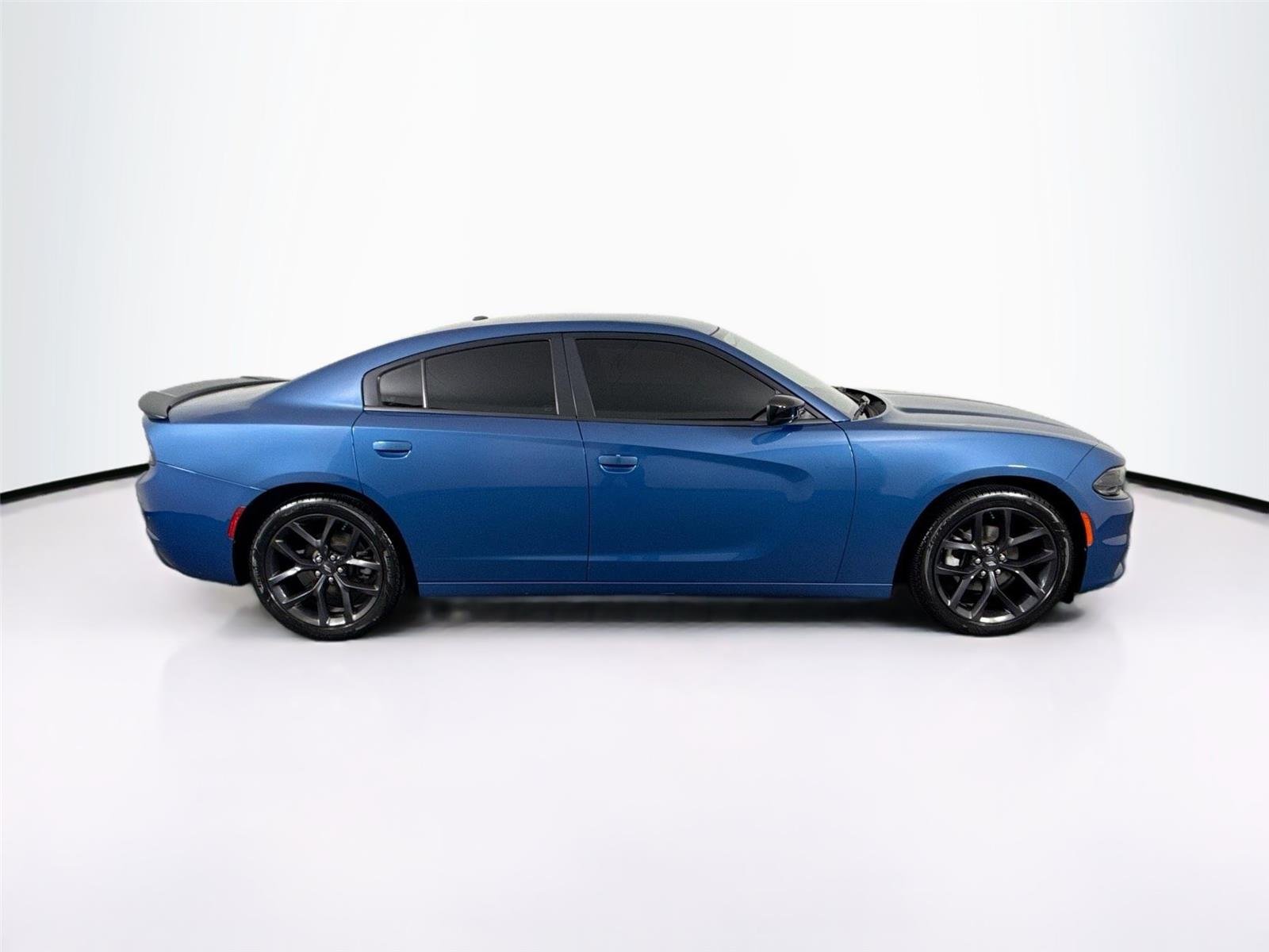 Used 2021 Frostbite Dodge SXT image 8