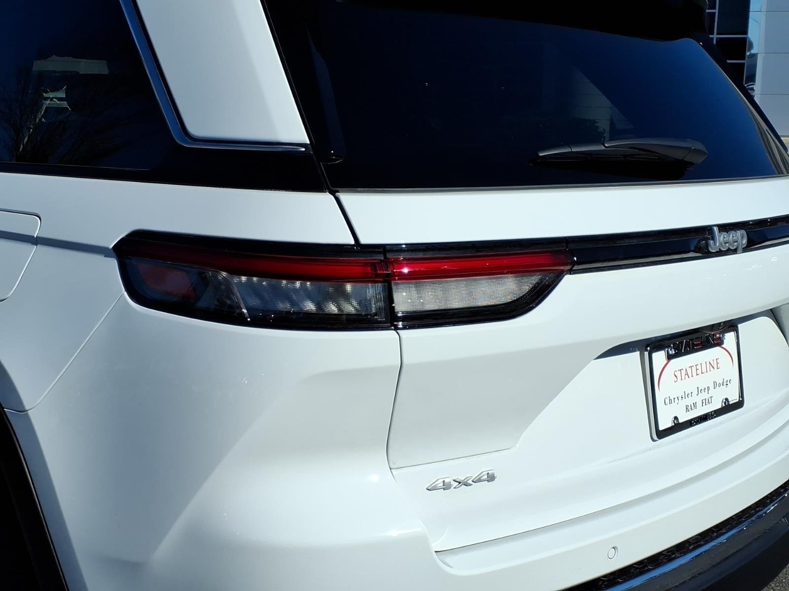 New 2026 Bright White Clearcoat Jeep Laredo X image 17