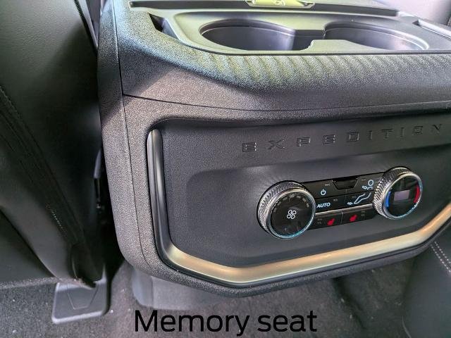 New 2026 Dark Matter Gray Metallic Ford MAX Platinum® image 20