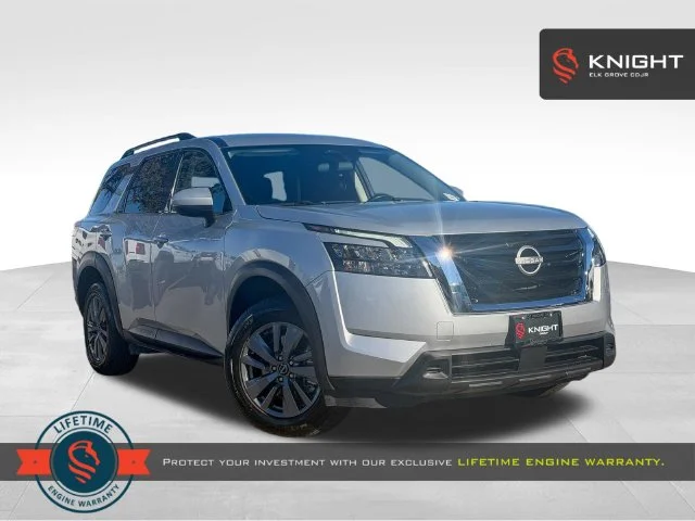 2024 Nissan Pathfinder SV