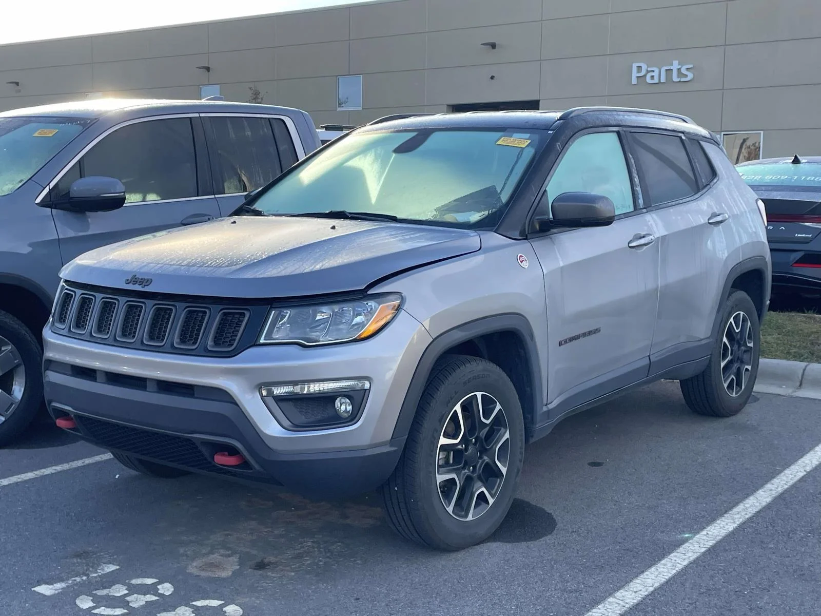 Used 2020  Jeep Trailhawk image 2