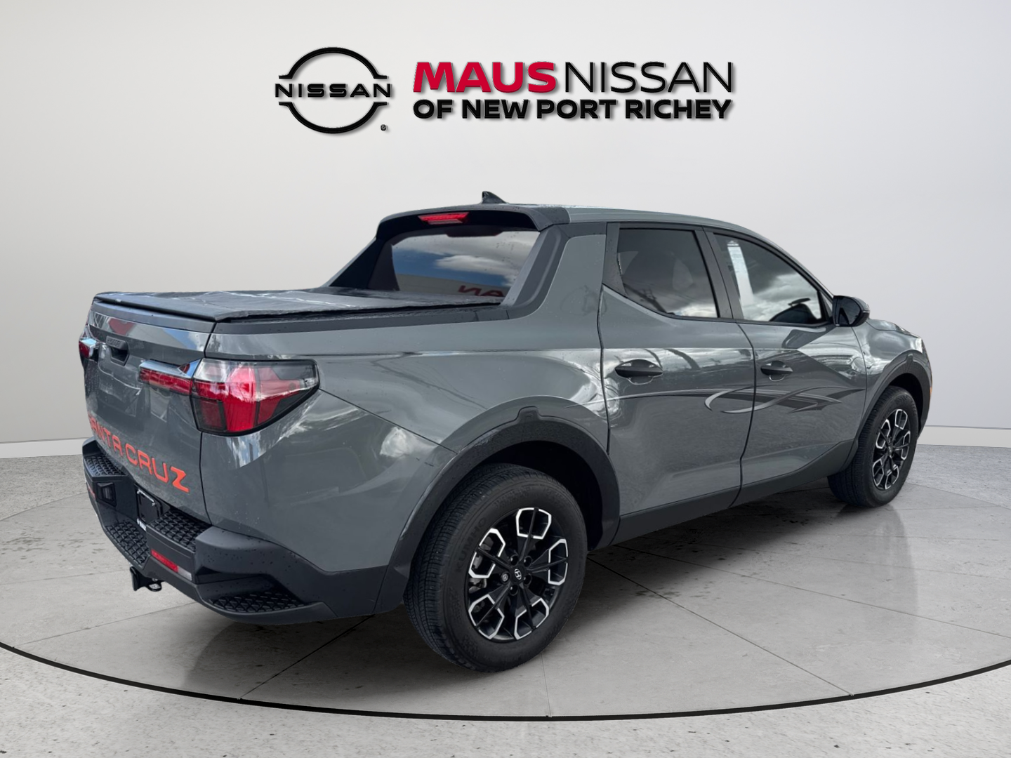 Used 2023 Gray Hyundai SEL image 12