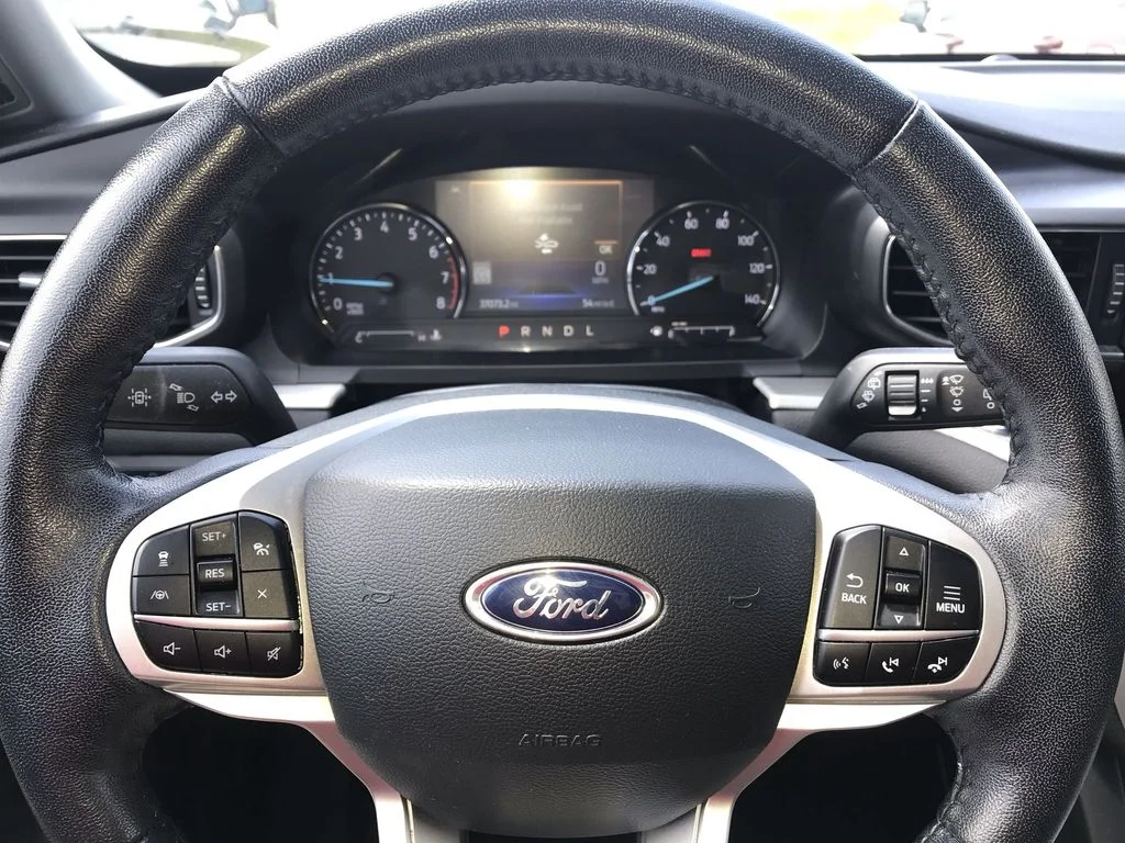 Used 2022 White Ford XLT image 14
