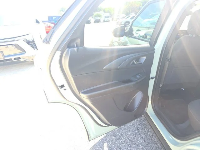 Used 2026 Green Chevrolet LT image 23