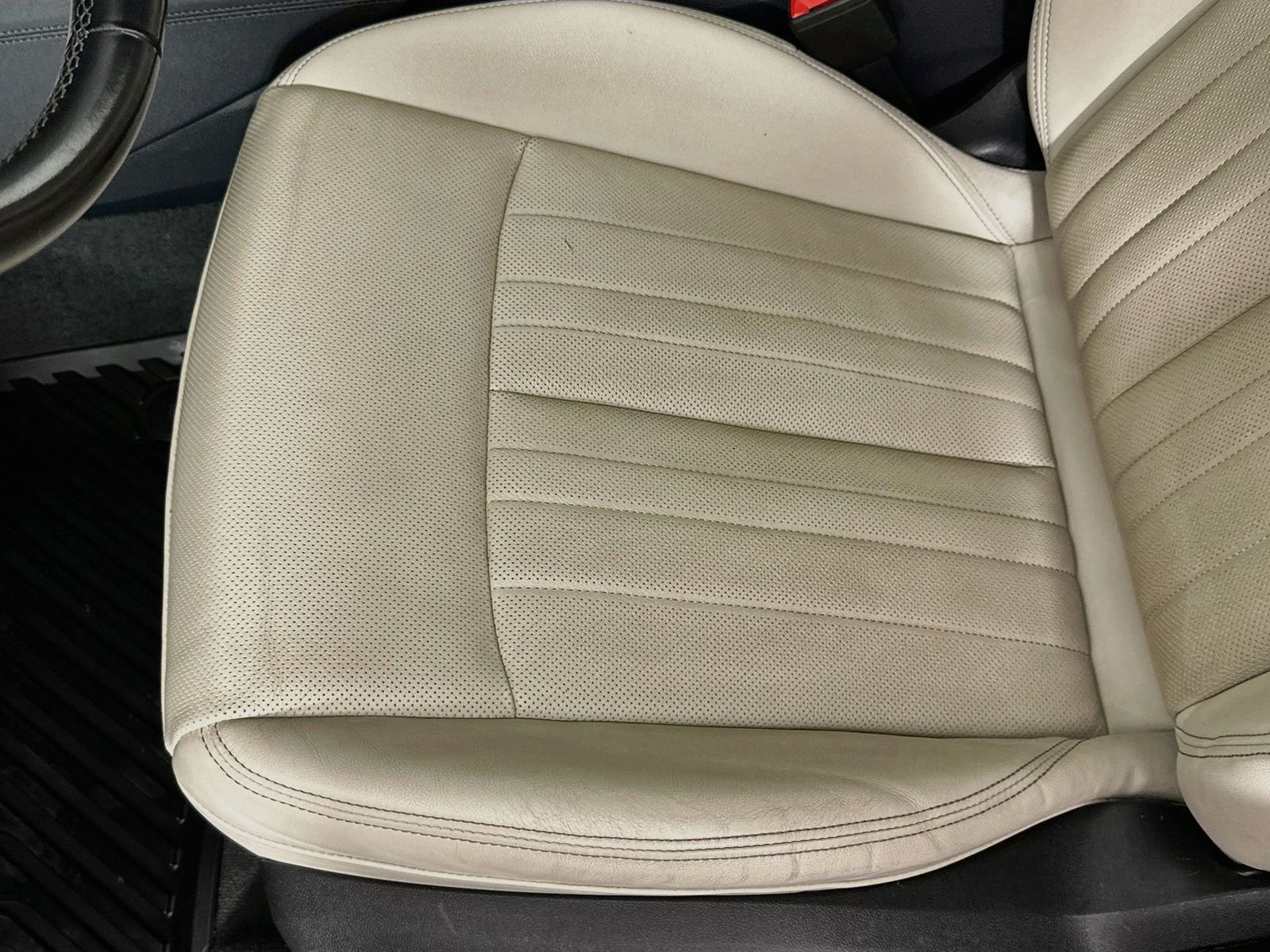 Used 2024 Glacier White Metallic Audi Premium Plus image 20