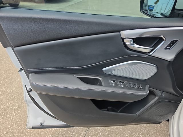 Used 2022 White Acura w/Technology Package image 18